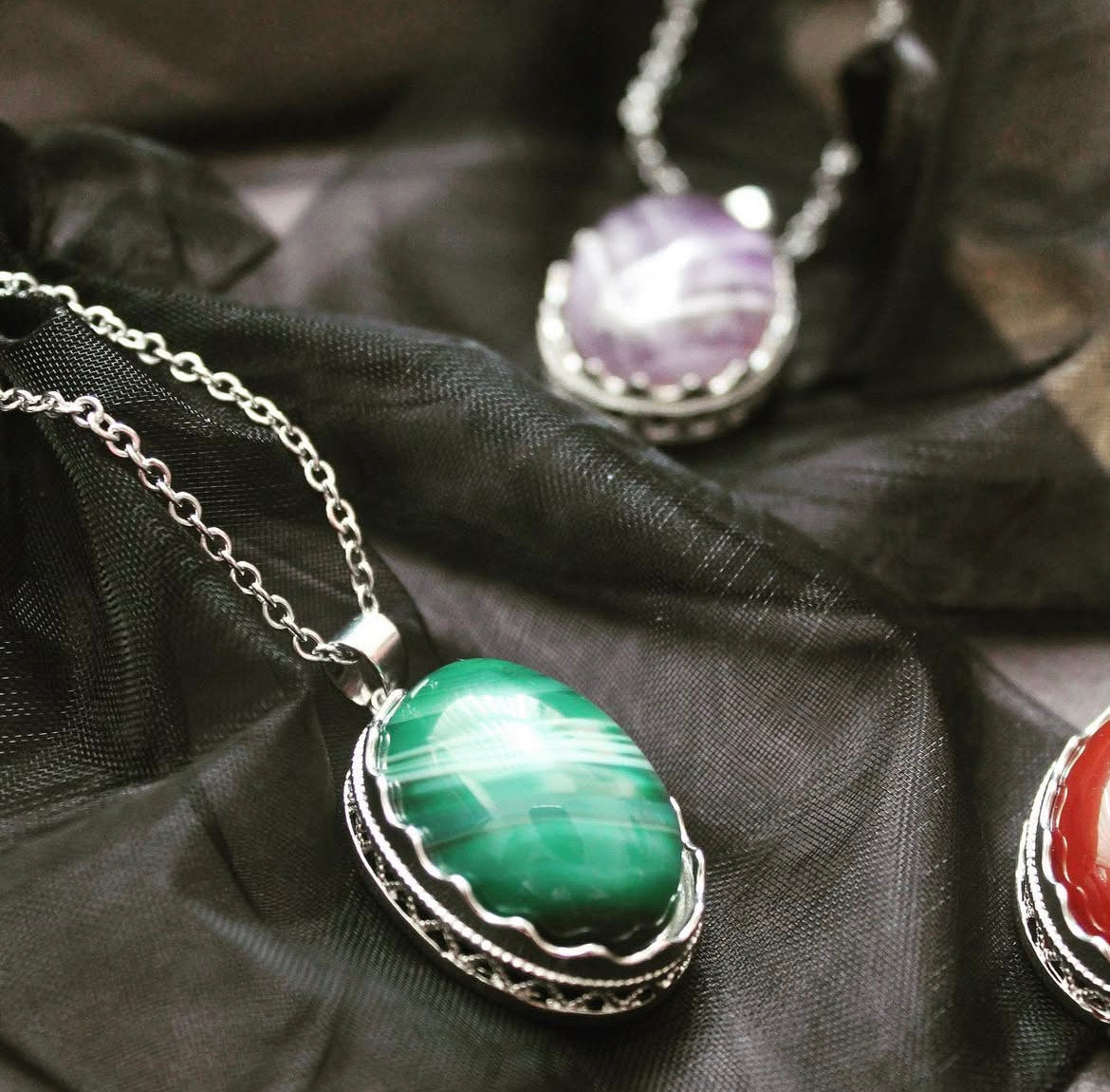 Natural Agate - Gemstone Necklaces